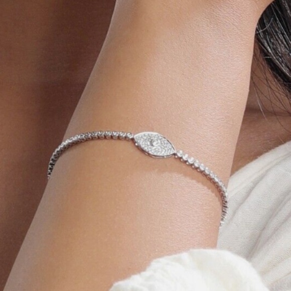 Solid 14K Gold  Natural Diamond Evil Eye Tennis Bracelet - Picture 2 of 6